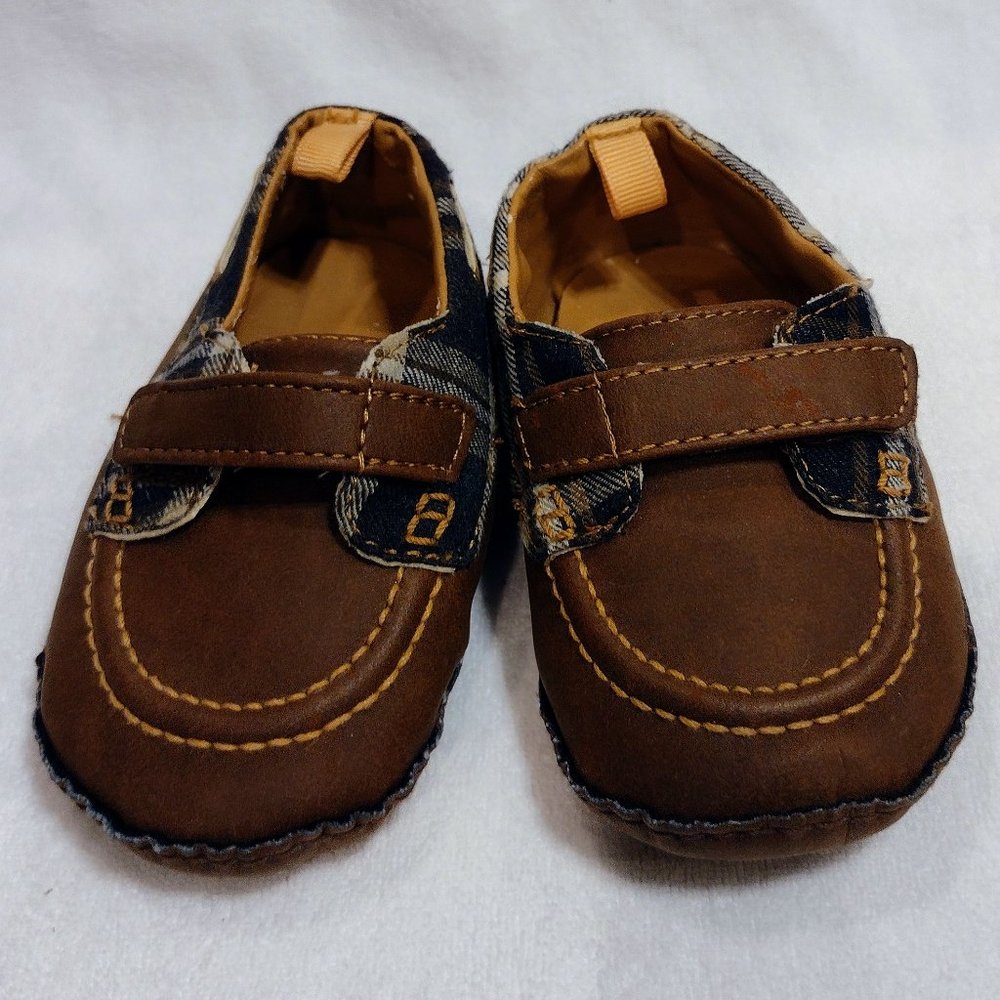 Baby boy shoes, size 5, 12-18 mo